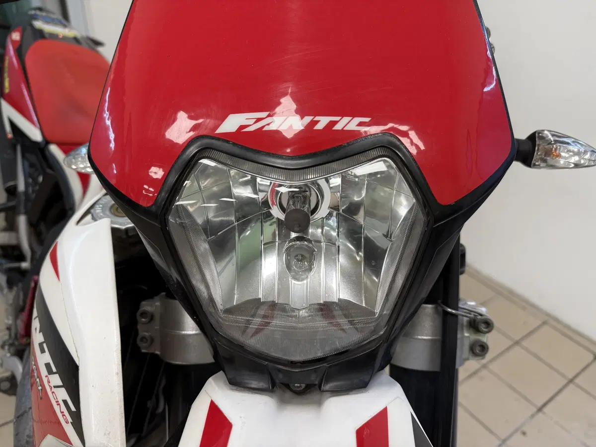 Fantic Motor Enduro 50 Performance 2t (2020) (4)