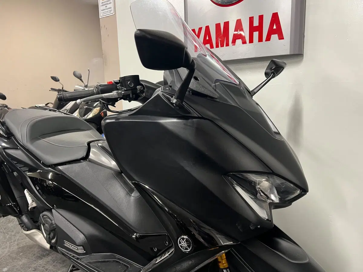 Yamaha T-Max 560 (2020 - 21) (2)