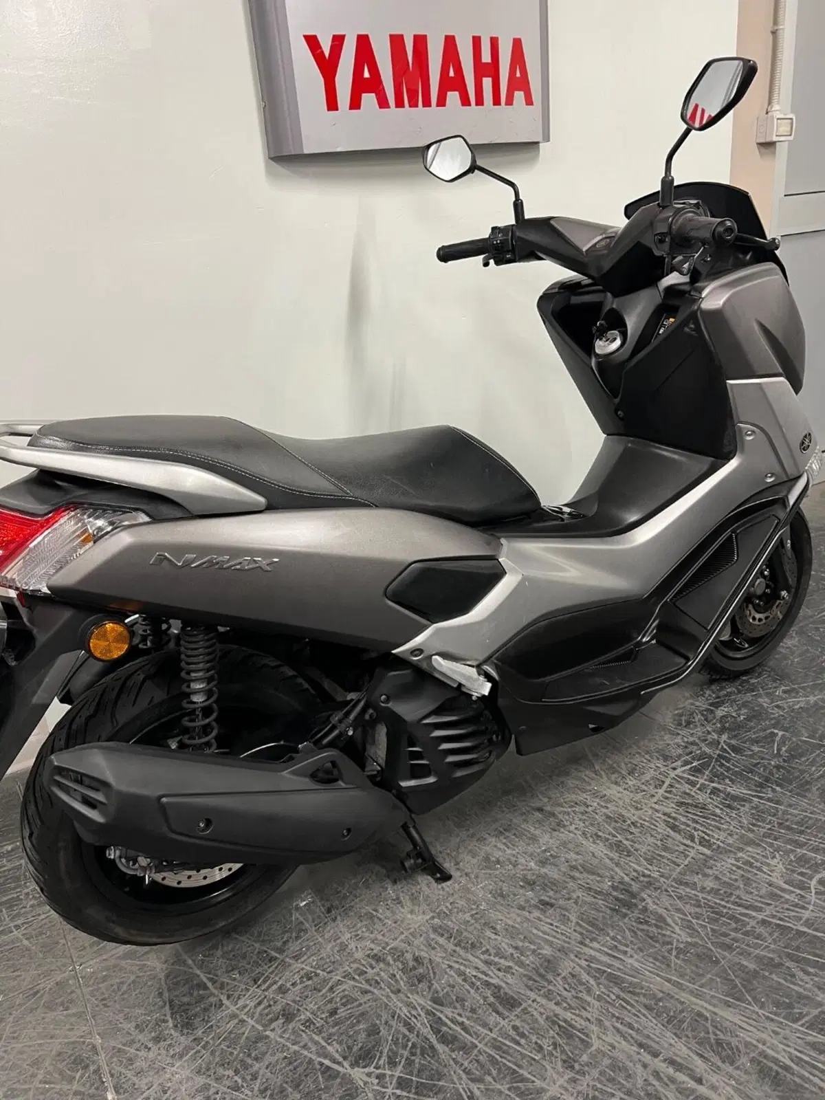Yamaha N-Max 125 (2017 - 20) (4)