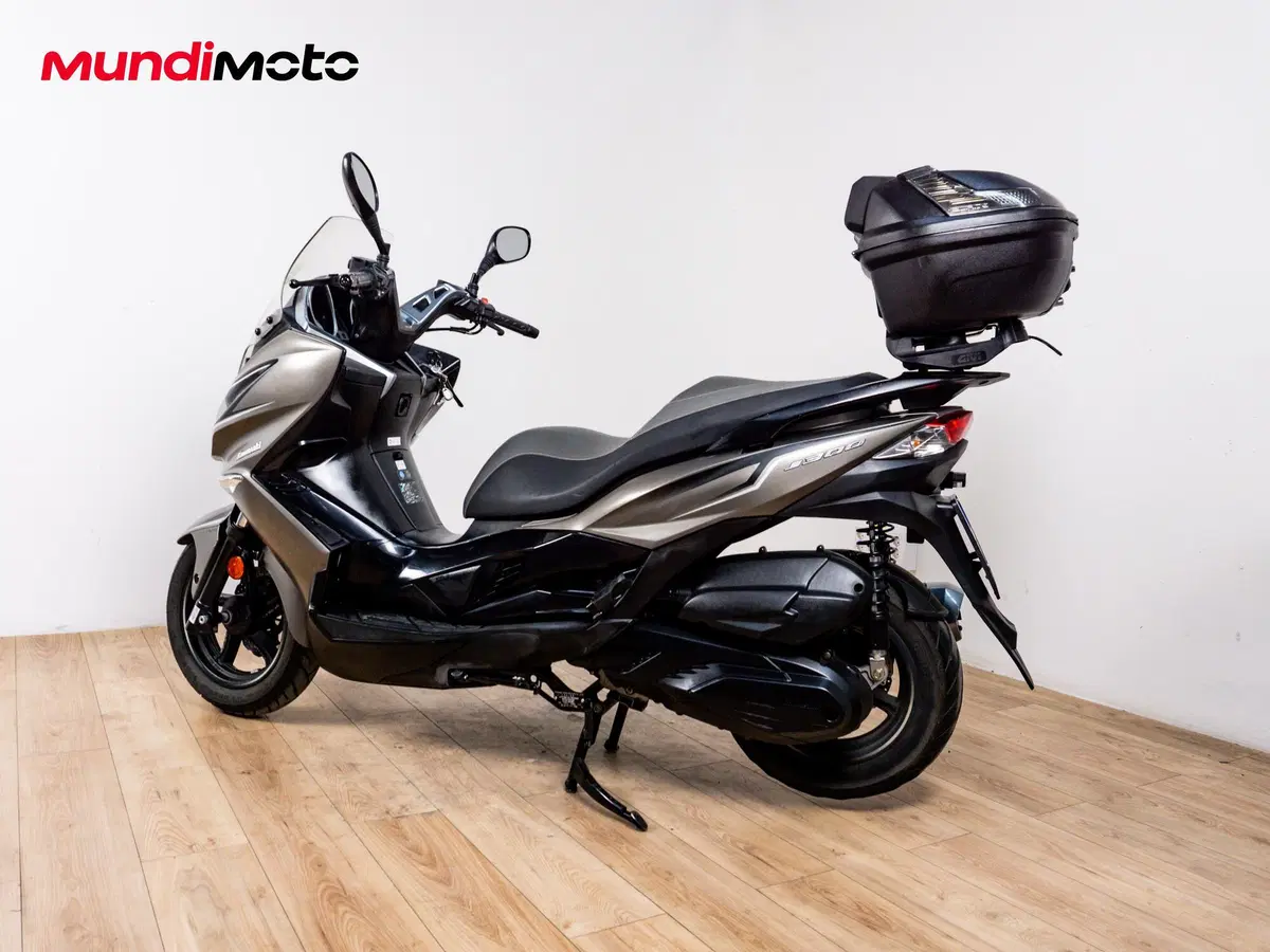 Kawasaki J 300 ABS (2014 - 16) (7)