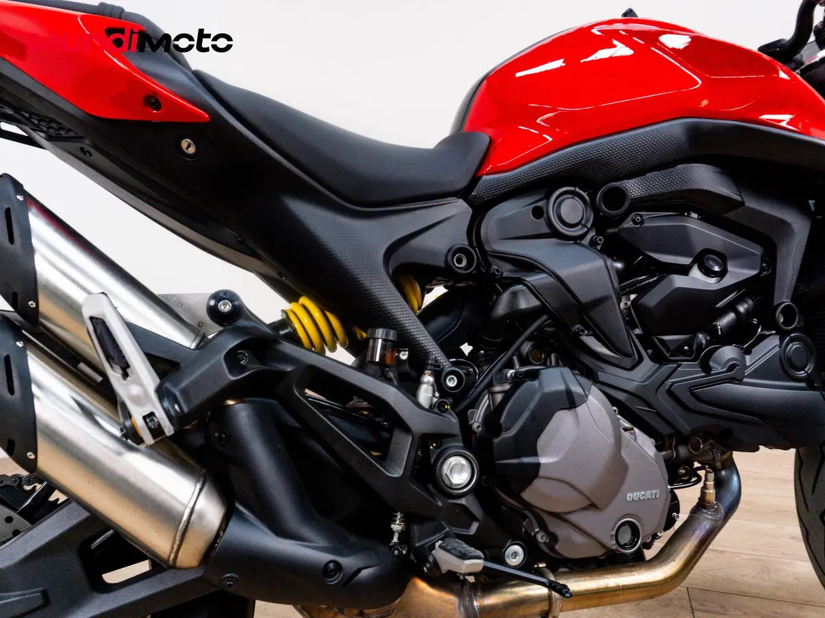 Ducati Monster 937 (2021 - 25) (4)