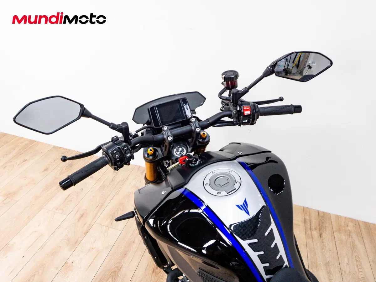 Yamaha MT-09 SP (2021 - 23) (11)