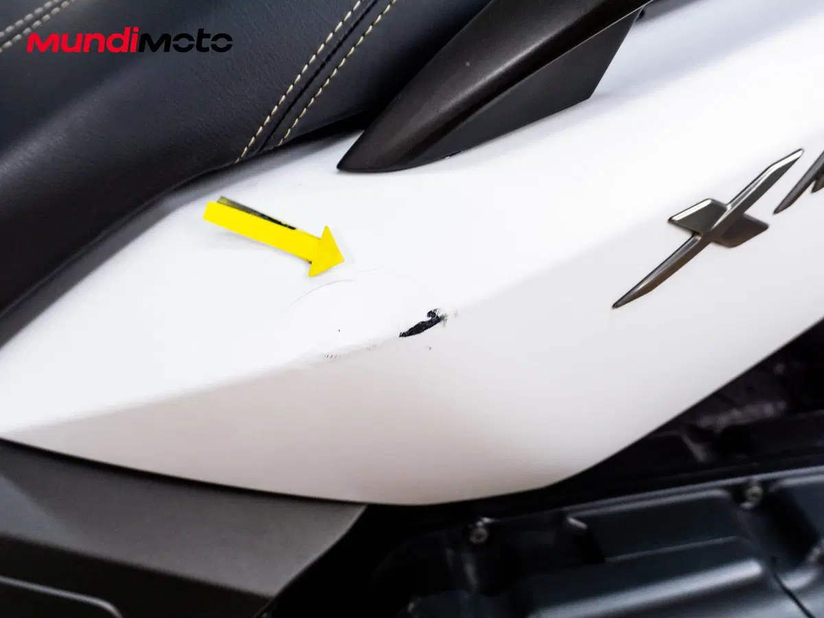 Yamaha X-Max 400 Tech Max (2020) (13)