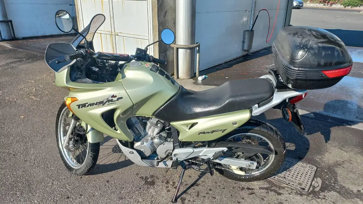 Honda Transalp XL 650V (2000 - 04)