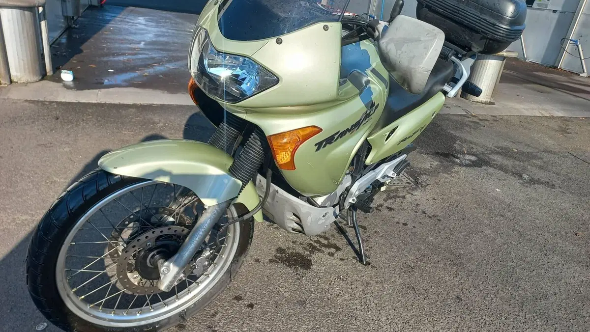 Honda Transalp XL 650V (2000 - 04) (2)