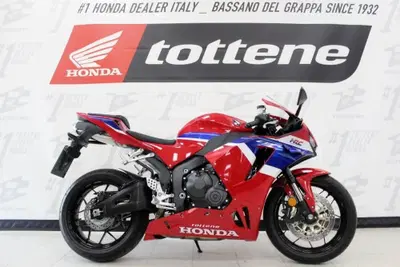 Honda CBR 600 RR (2024 - 26) usata