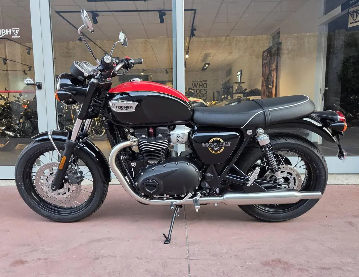 Triumph Bonneville T100 (2026) (7)