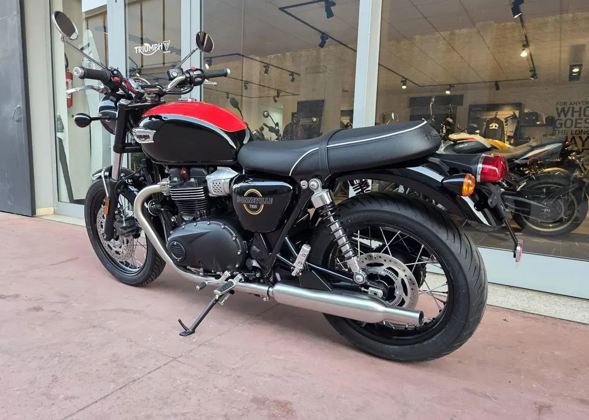 Triumph Bonneville T100 (2026) (8)