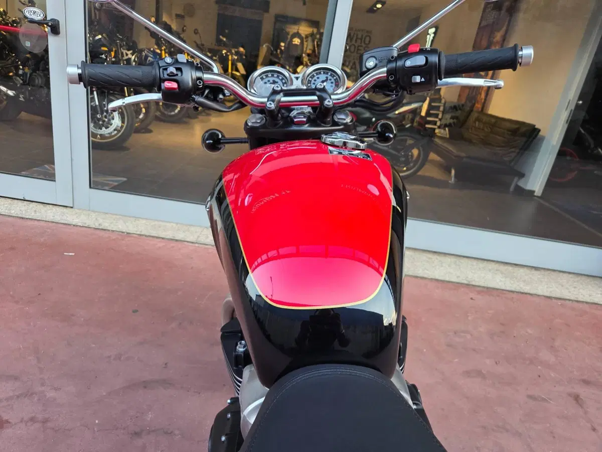Triumph Bonneville T100 (2026) (13)