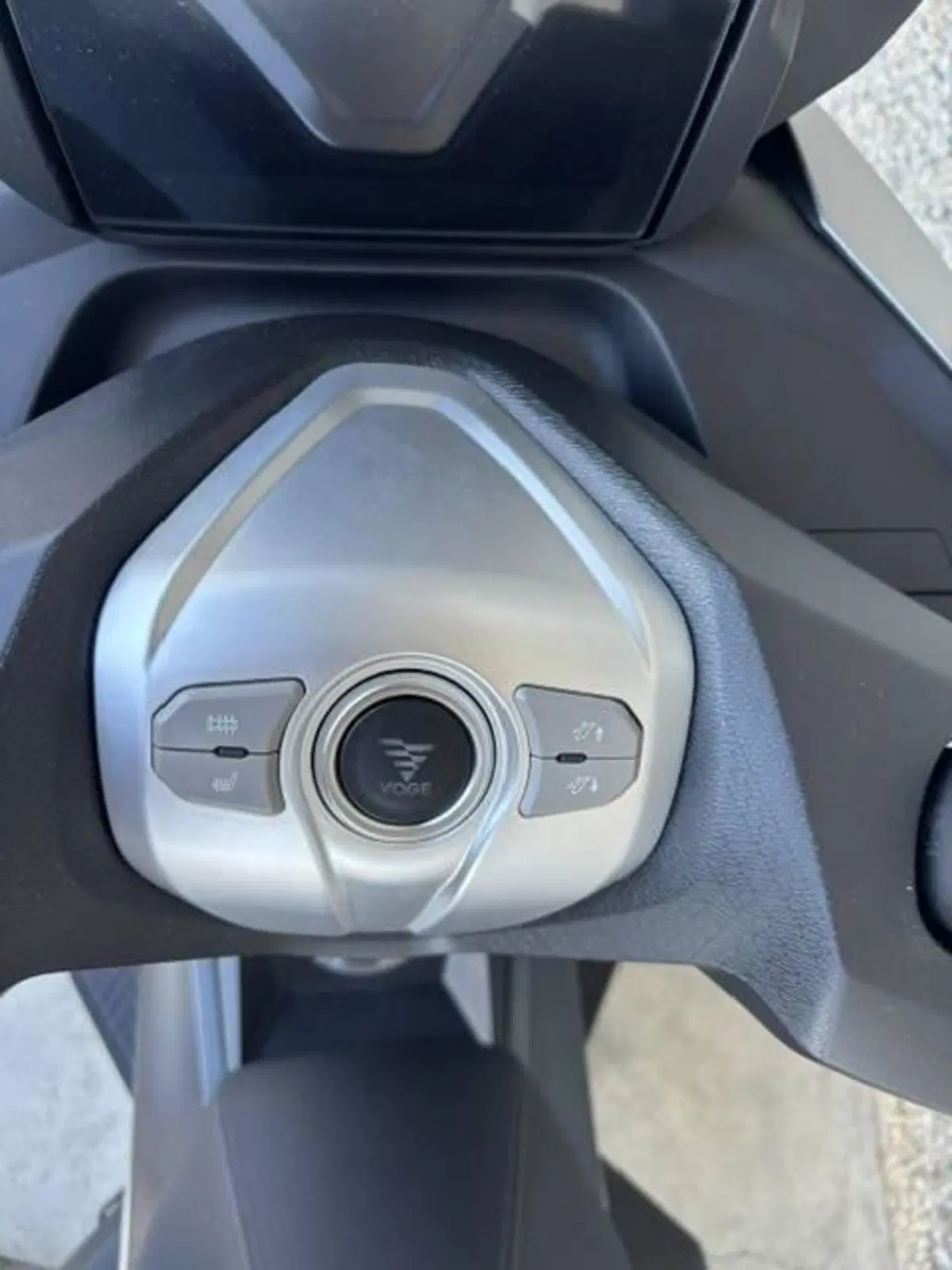 Voge Sfida SR4 MAX (2024 - 26) (12)