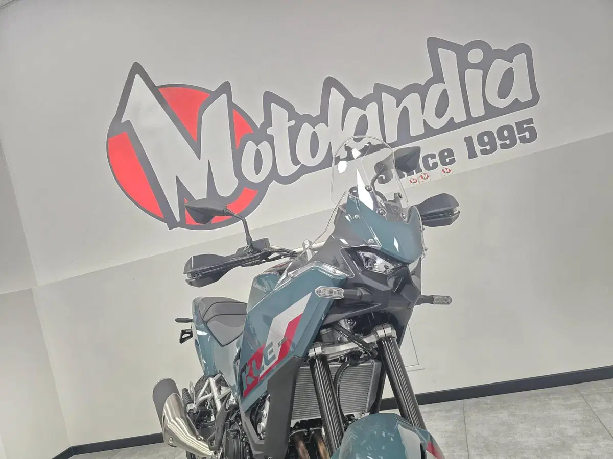 Kawasaki KLE 500 SE (2026) (2)