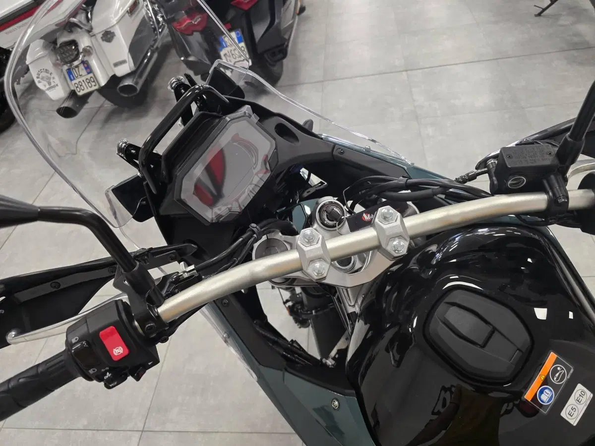 Kawasaki KLE 500 SE (2026) (3)