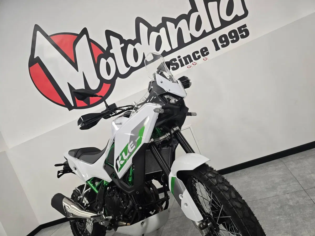 Kawasaki KLE 500 SE (2026) (2)