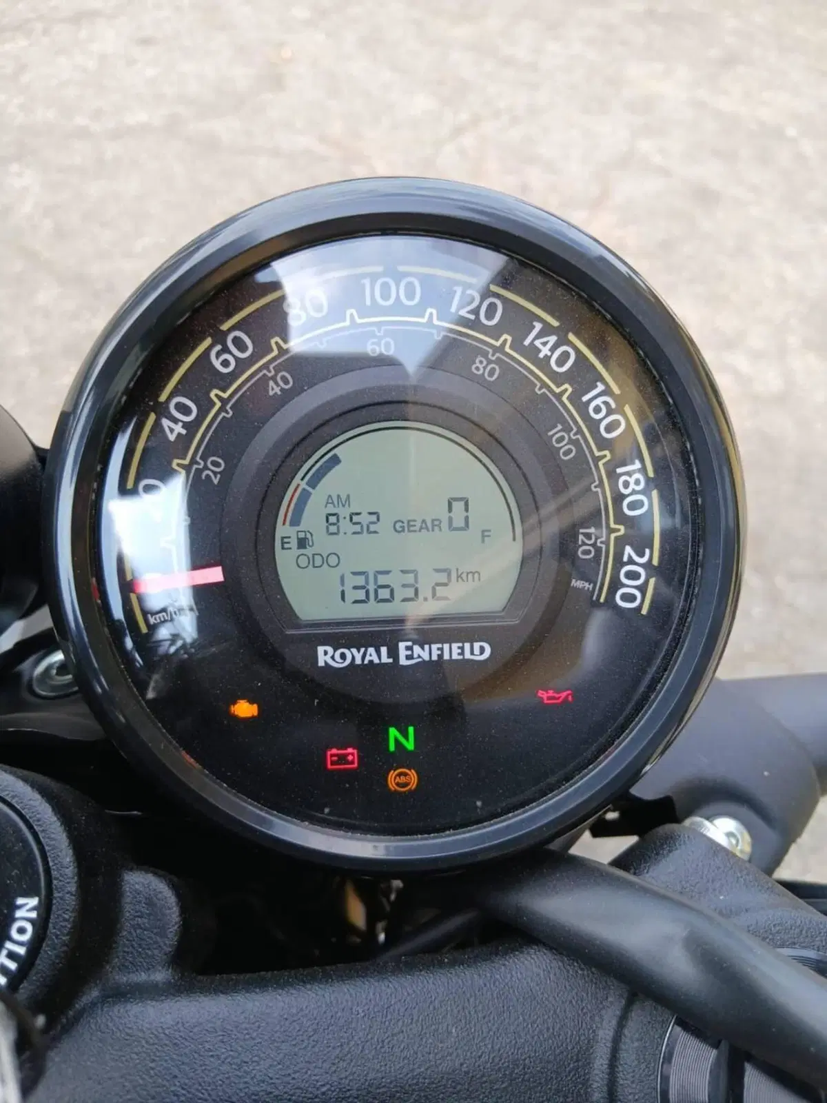 Royal Enfield Guerrilla 450 (2024 - 26) (4)