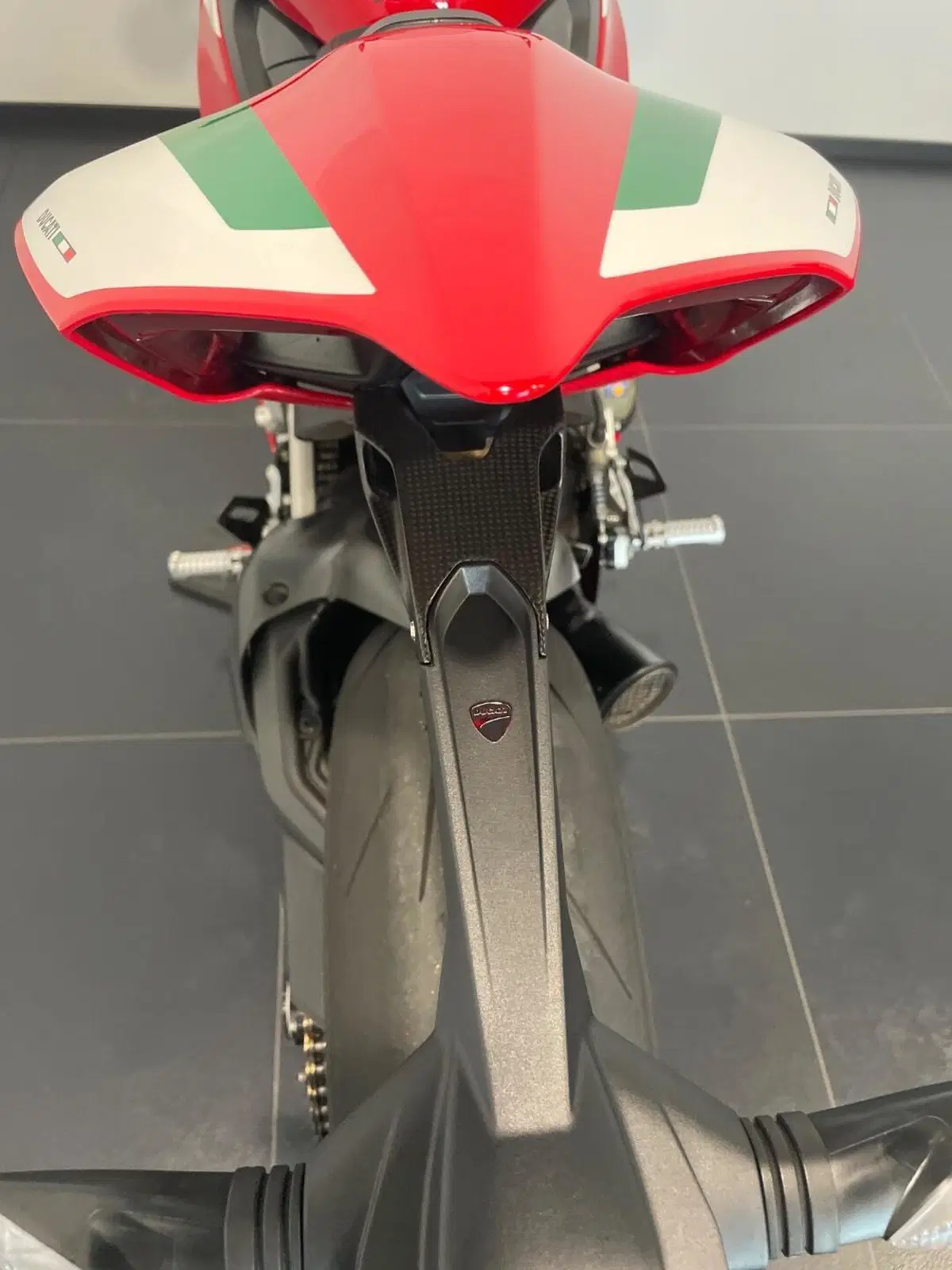 Ducati Panigale V2 Bayliss 1st Championship 20th Anniversary (2021 - 24) (5)