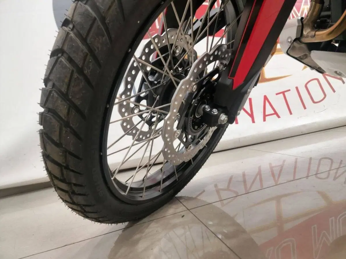 Honda Africa Twin CRF 1100L ES (2024 - 26) (12)