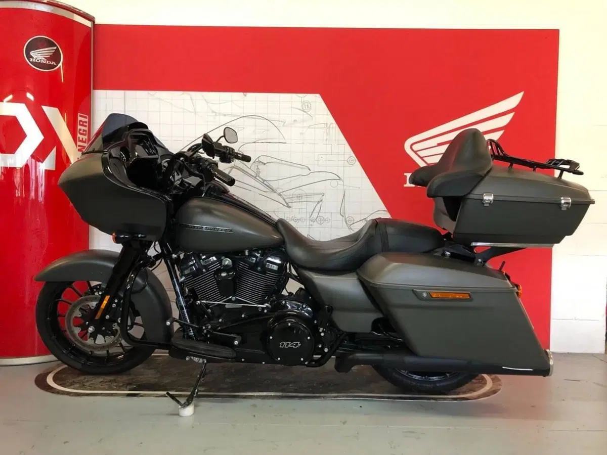 Harley-Davidson 114 Road Glide Special (2019 - 20) - FLTRXS (4)