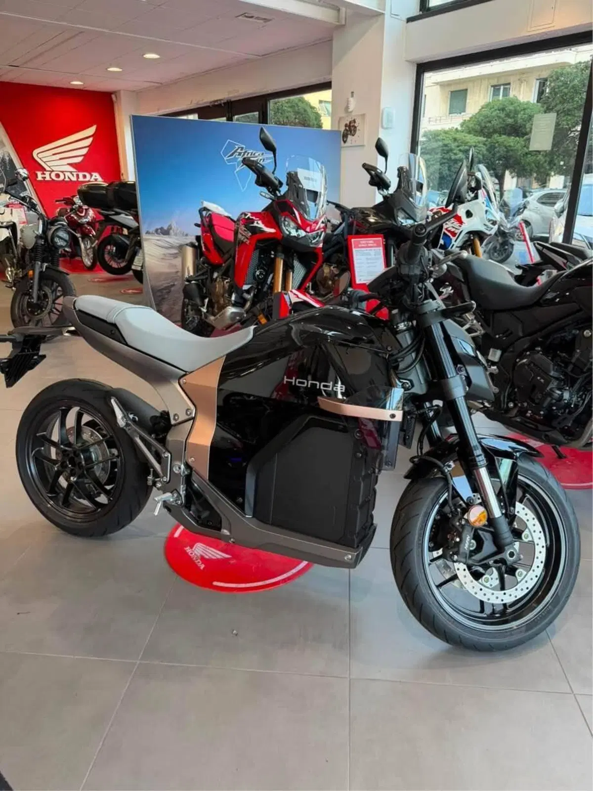 Honda WN7 (2026) (3)