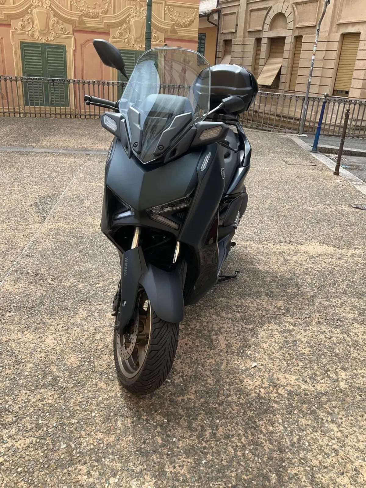 Yamaha X-Max 300 Tech Max (2021 - 24) (4)