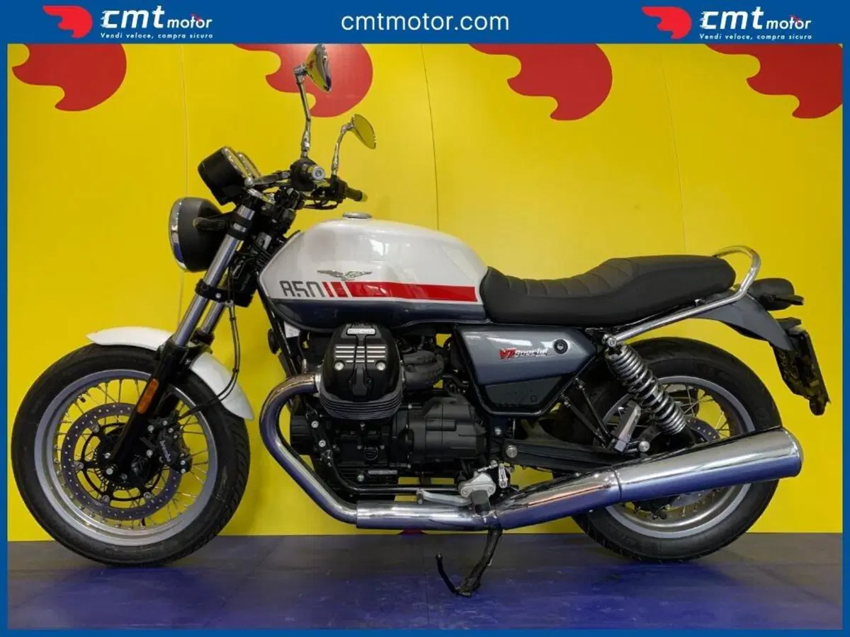 Moto Guzzi V7 Special (2021 - 24) (3)