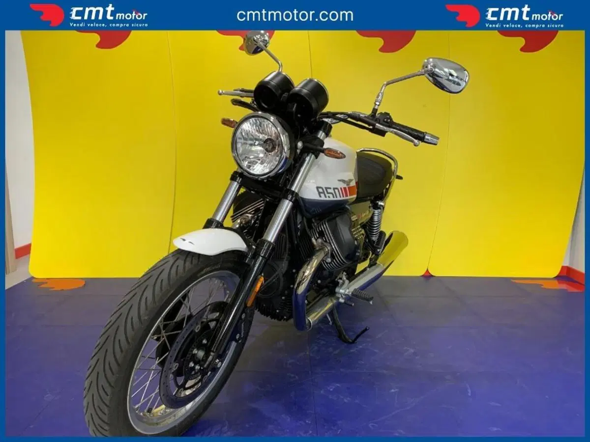 Moto Guzzi V7 Special (2021 - 24) (4)
