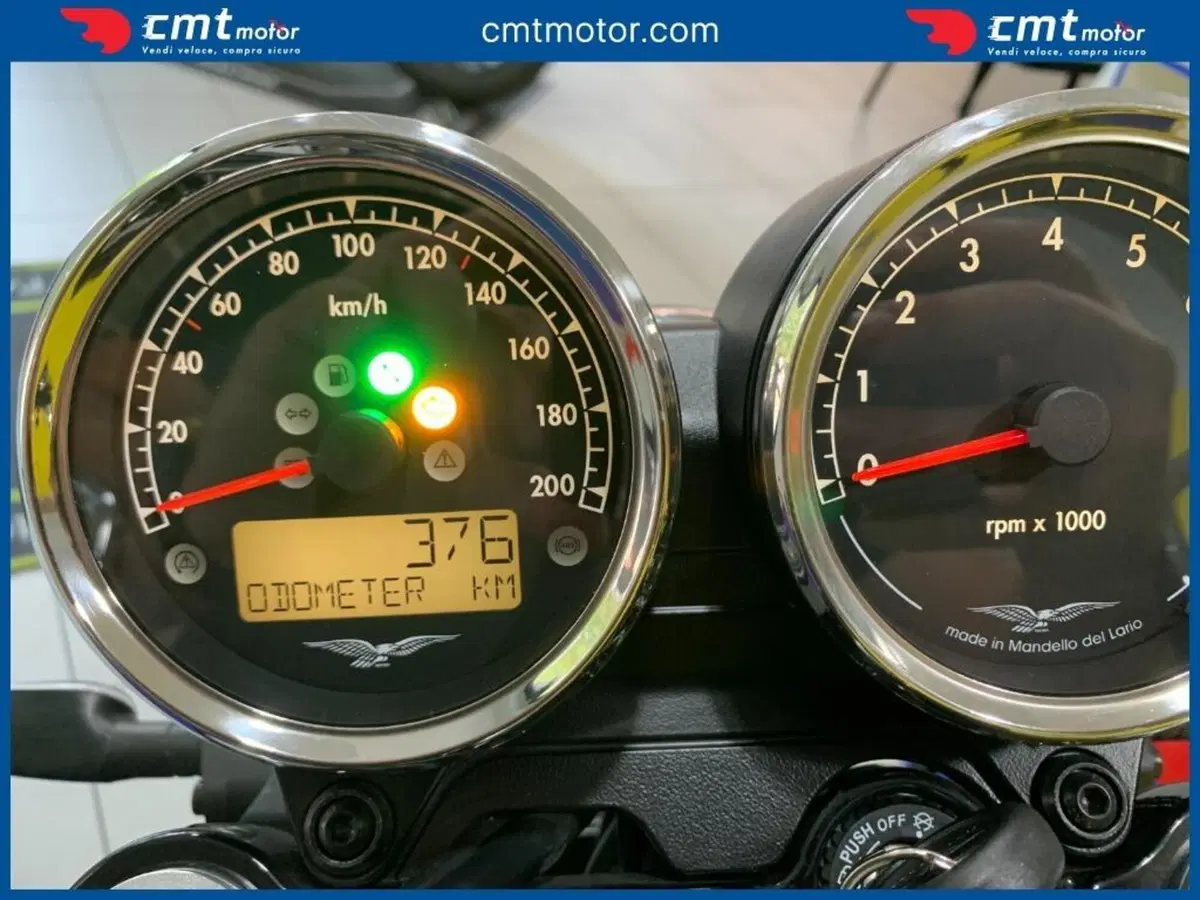 Moto Guzzi V7 Special (2021 - 24) (5)