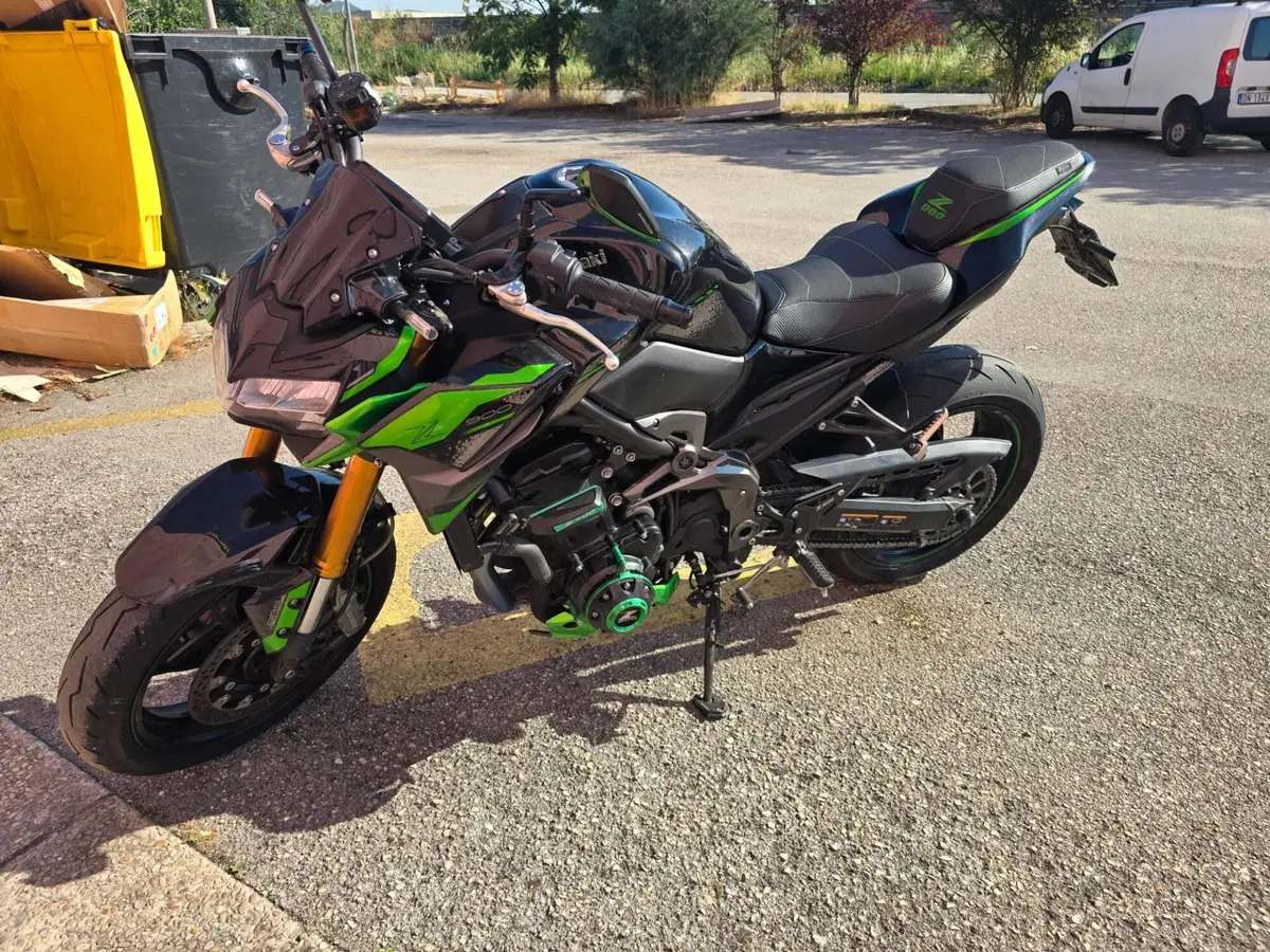 Kawasaki Z 900 SE (2022 - 24) (4)