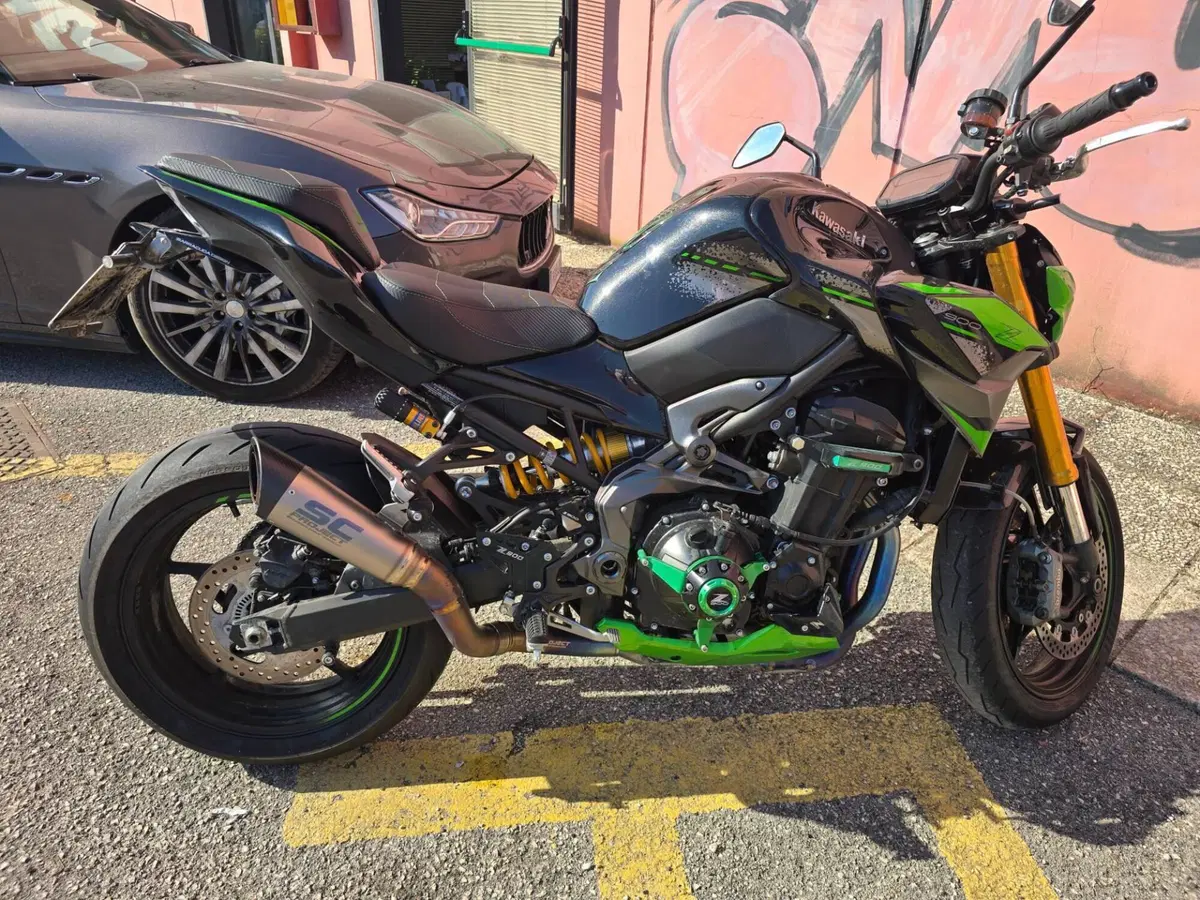 Kawasaki Z 900 SE (2022 - 24) (6)