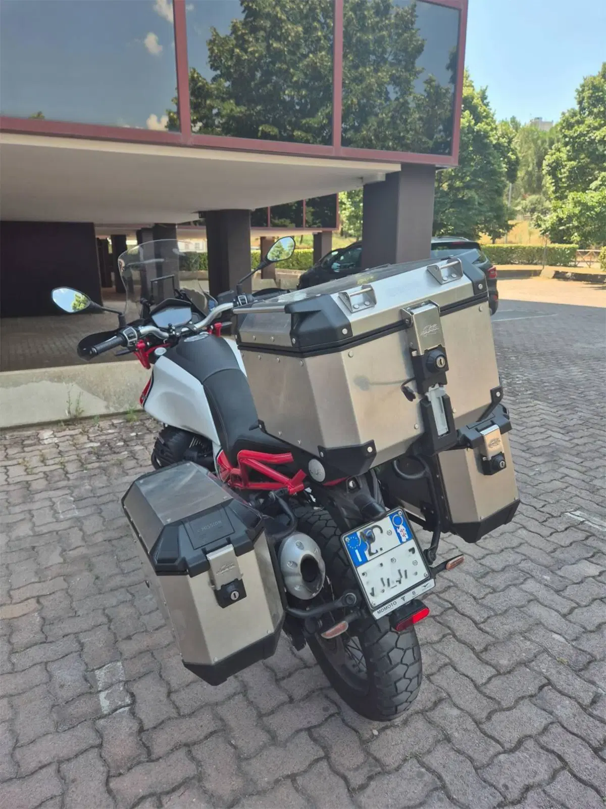 Moto Guzzi V85 TT (2019 - 20) (4)