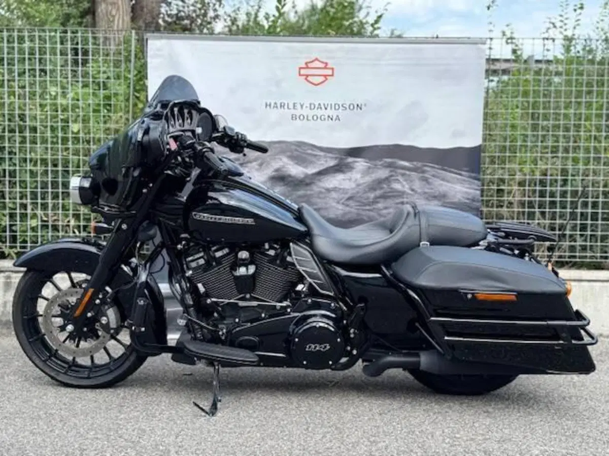 Harley-Davidson 114 Street Glide Special (2019 - 20) - FLHXS (9)