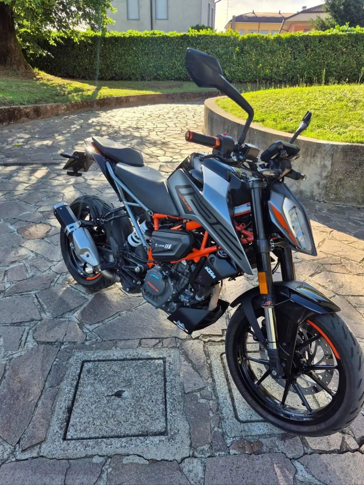 KTM 125 Duke (2021 - 23) (2)