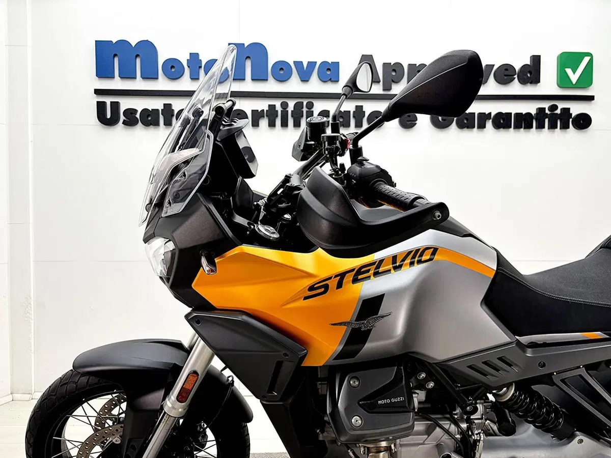 Moto Guzzi Stelvio (2024 - 26) (14)