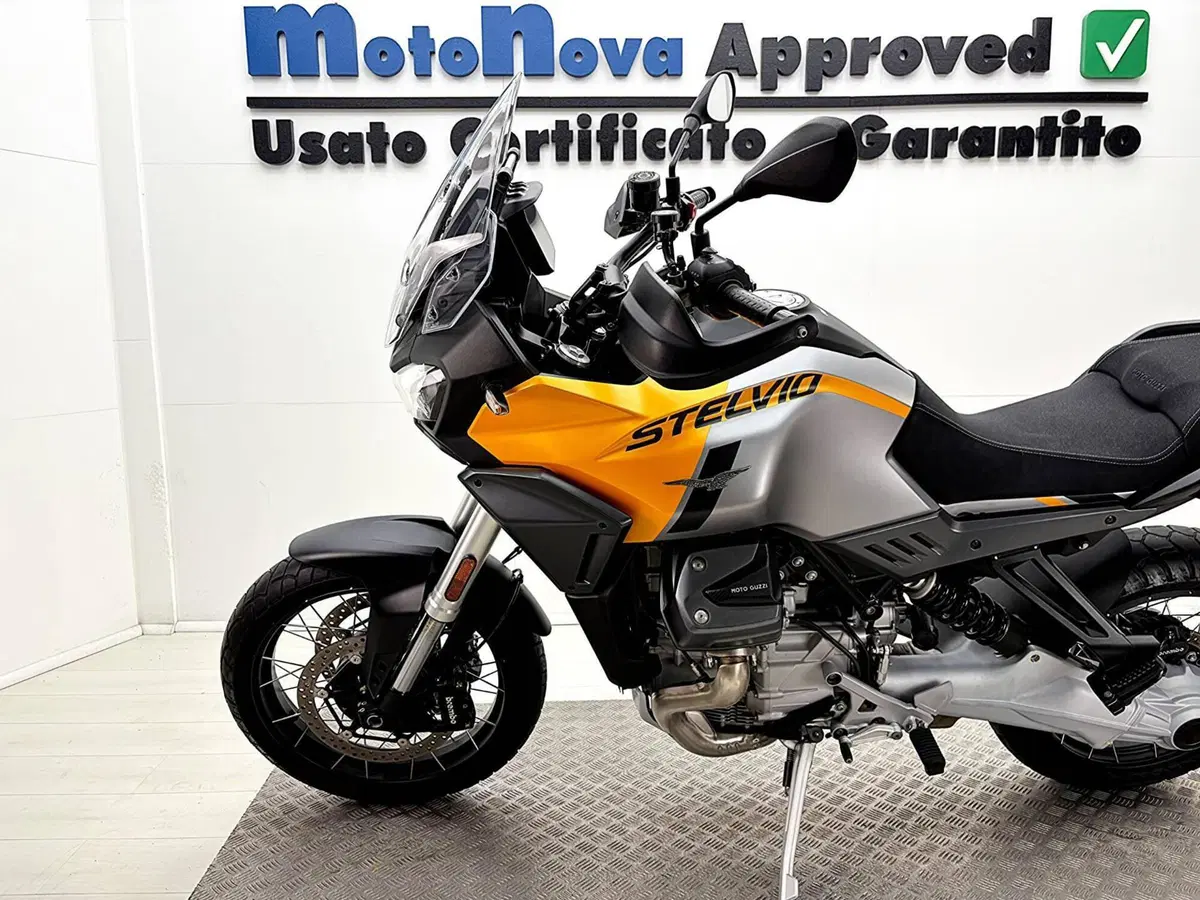 Moto Guzzi Stelvio (2024 - 26) (15)