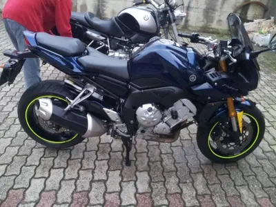 Yamaha FZ1 Fazer (2006 - 16) usata