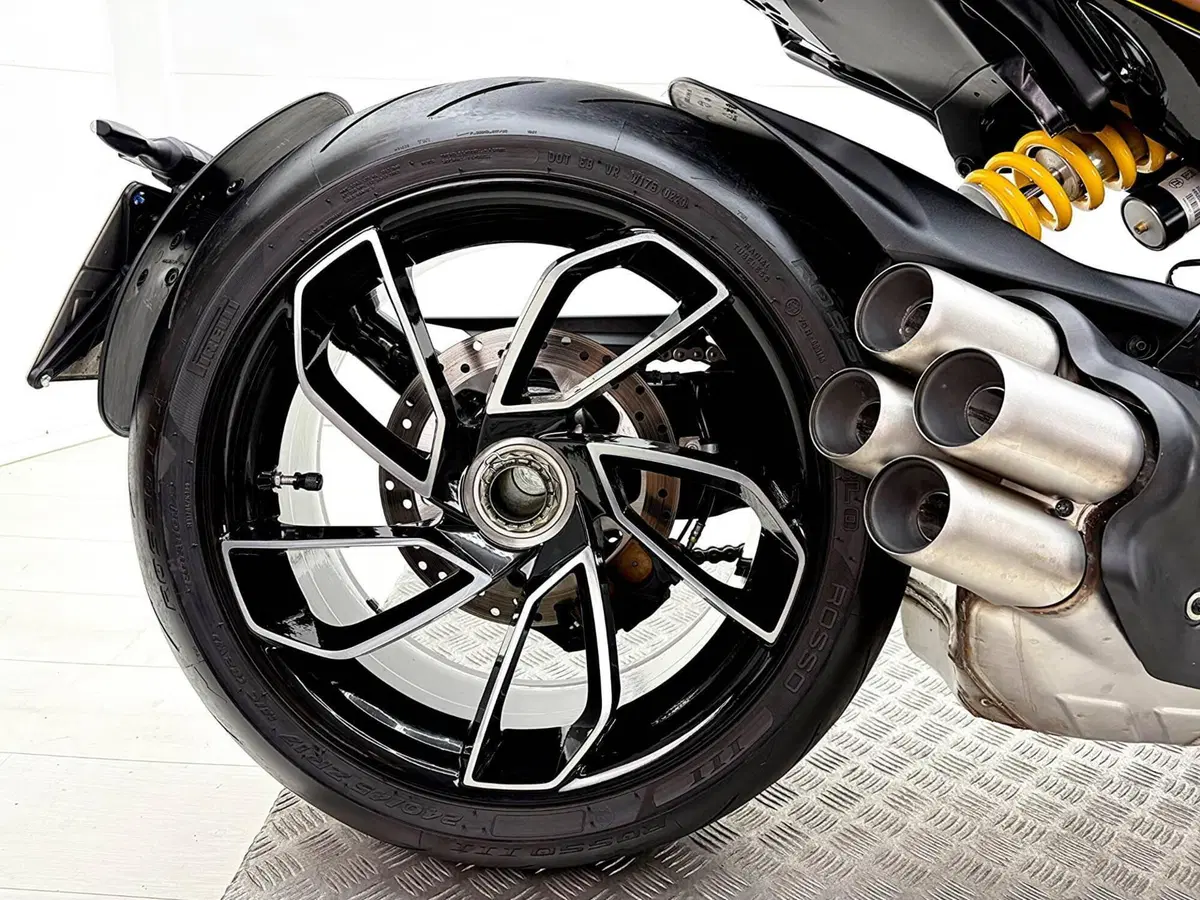 Ducati Diavel V4 (2023 - 26) (6)
