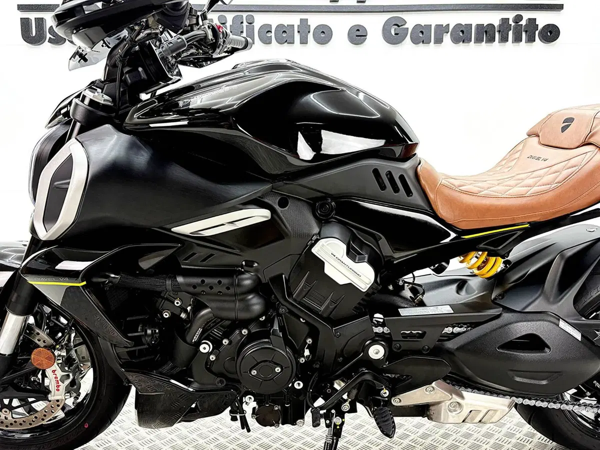 Ducati Diavel V4 (2023 - 26) (15)