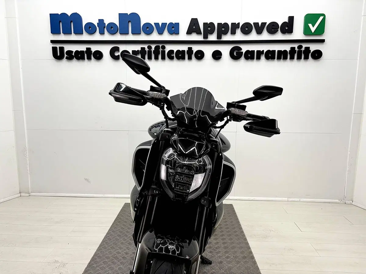 Ducati Diavel V4 (2023 - 26) (4)