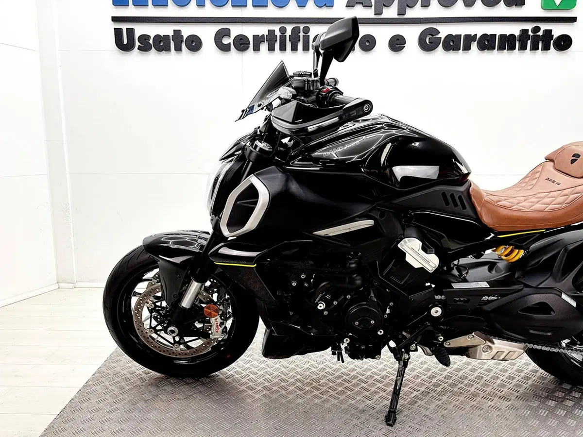 Ducati Diavel V4 (2023 - 26) (14)