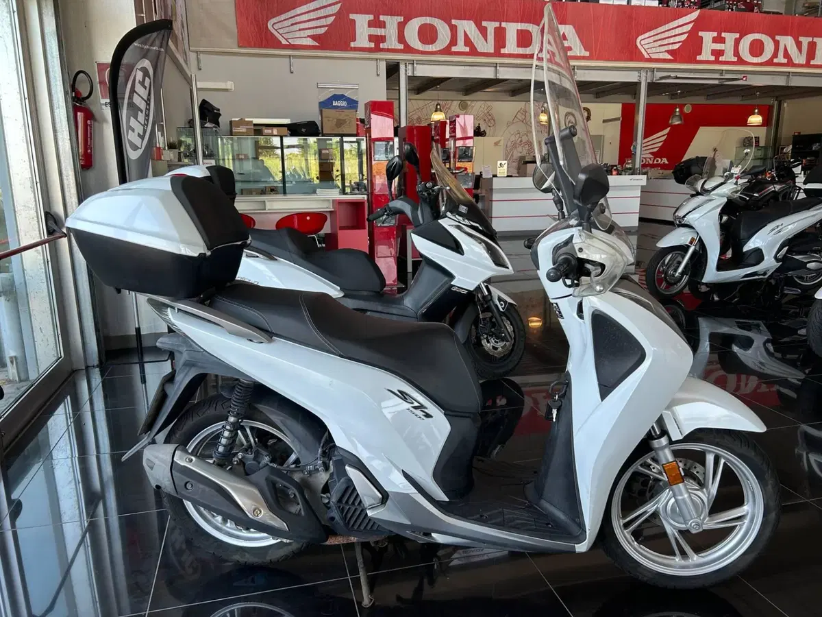 Honda SH 150i (2017 - 19) (2)