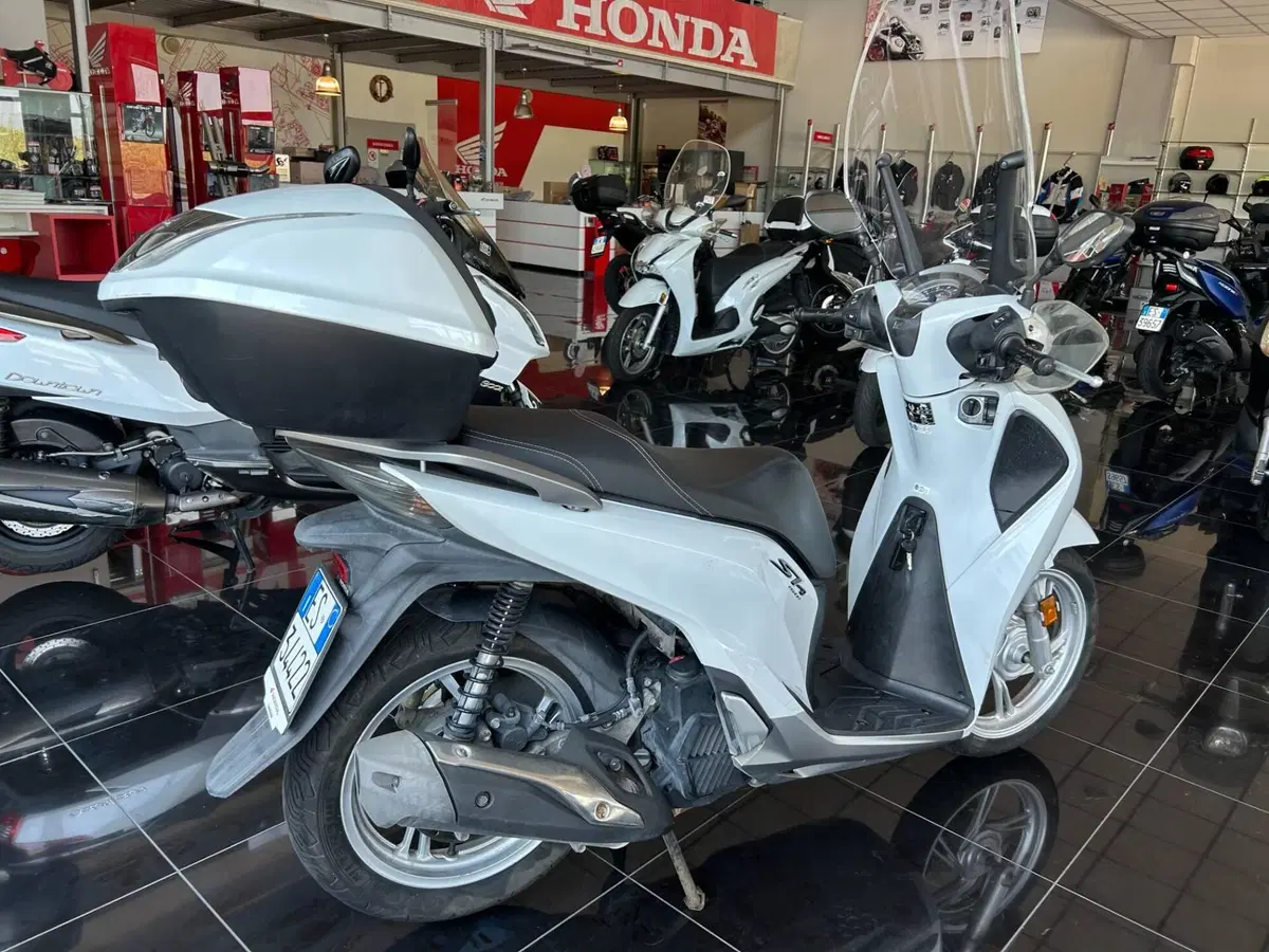 Honda SH 150i (2017 - 19) (3)