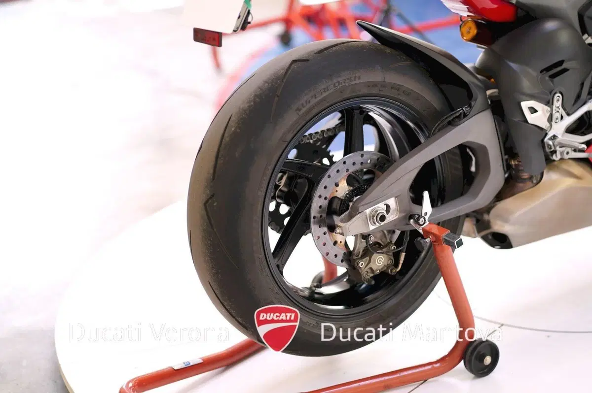 Ducati Panigale V4 S (2025 - 26) (11)