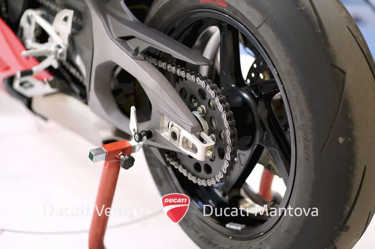 Ducati Panigale V4 S (2025 - 26) (13)