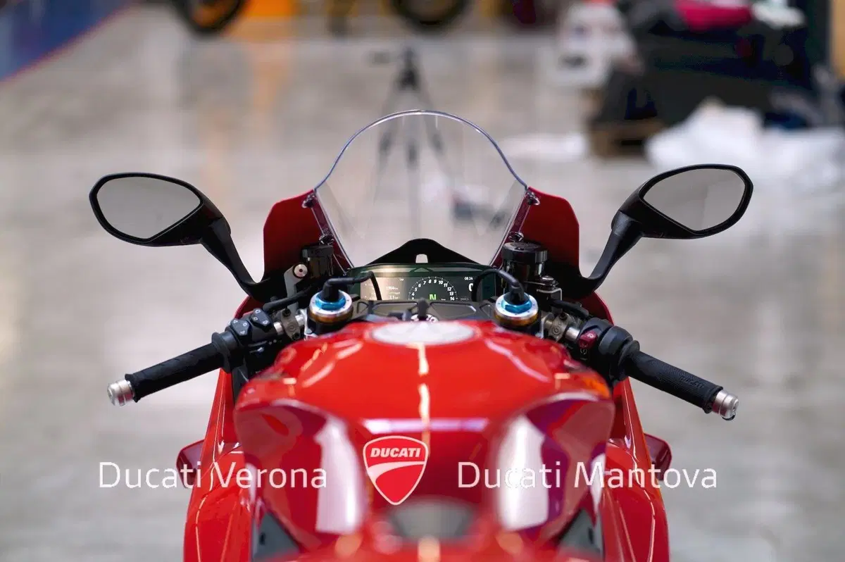 Ducati Panigale V4 S (2025 - 26) (16)