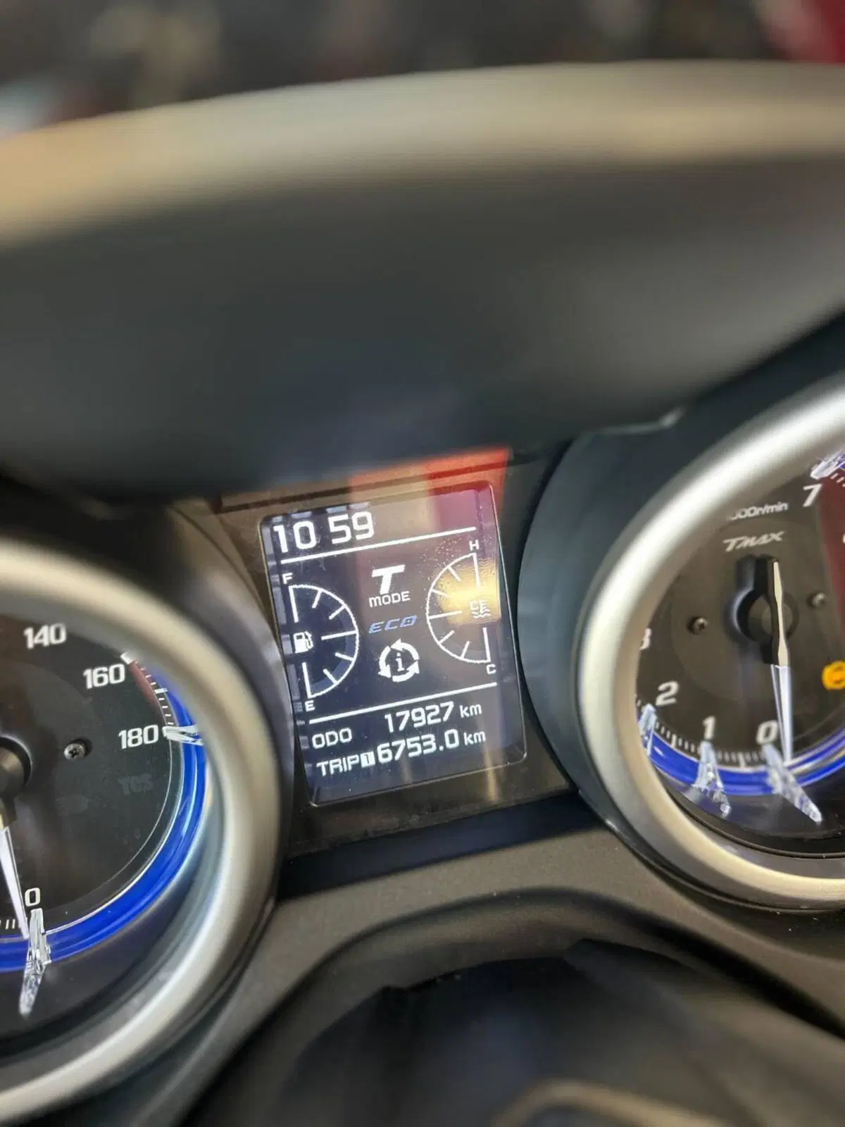 Yamaha T-Max 530 SX Sport Edition (2018 - 19) (5)