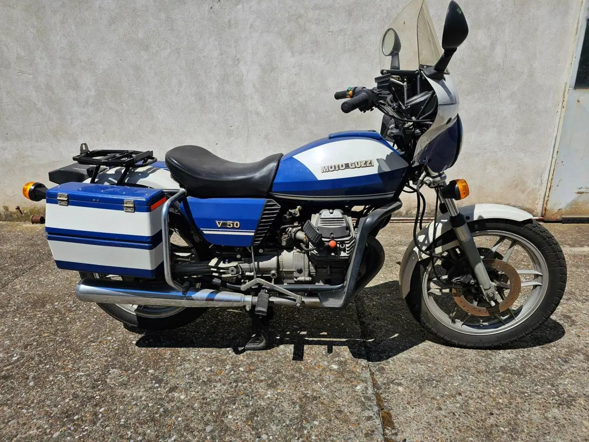 Moto Guzzi V 50 III (4)