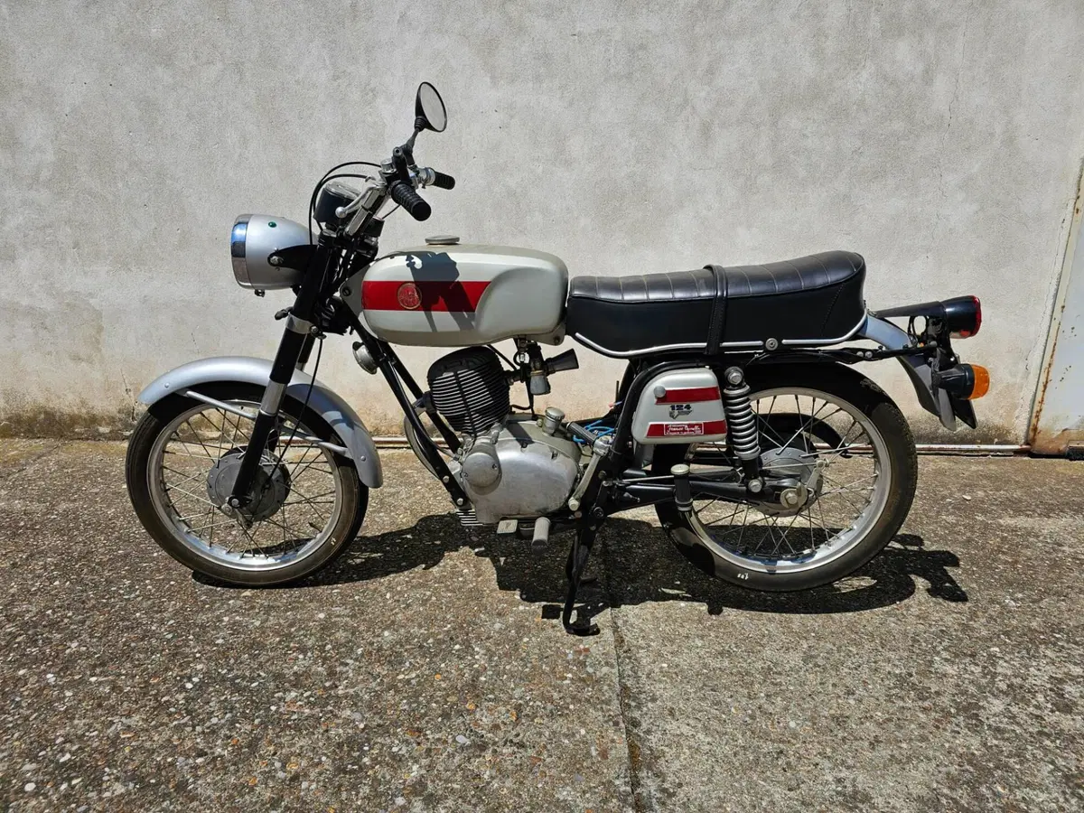 Gilera G 124 - 5 V
