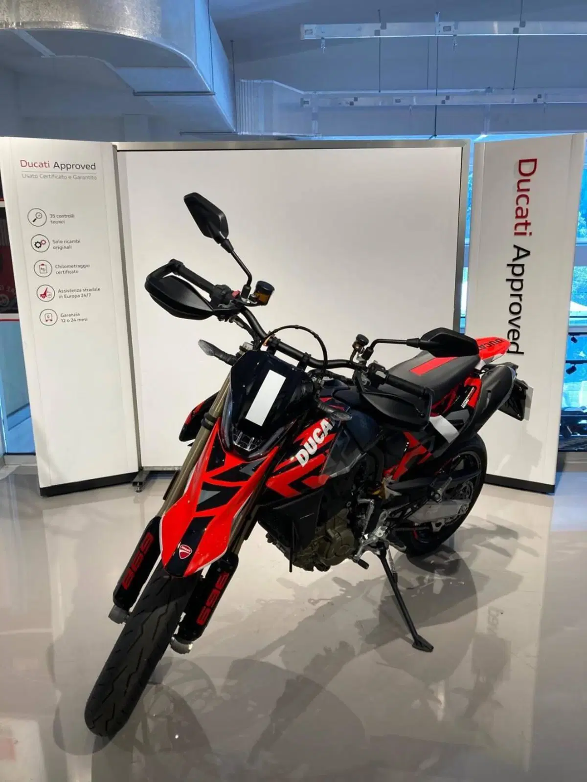 Ducati Hypermotard 698 Mono RVE (2024 - 26) (2)