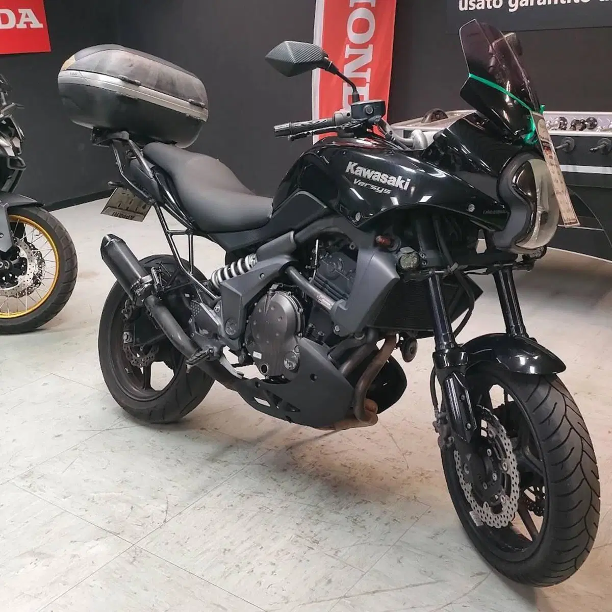 Kawasaki Versys 650 (2006 - 09) (2)
