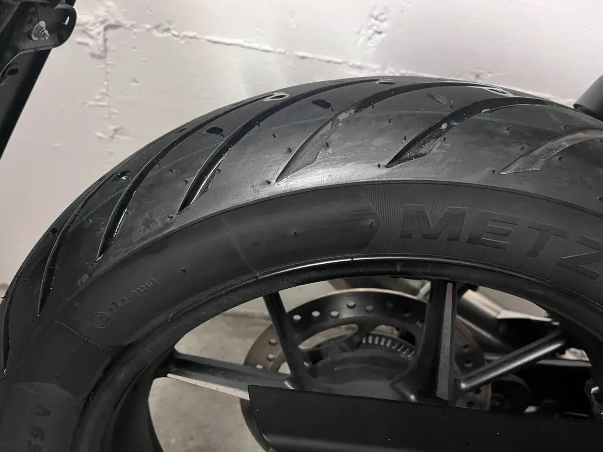 Triumph Street Twin 900 (2019 - 20) (2)