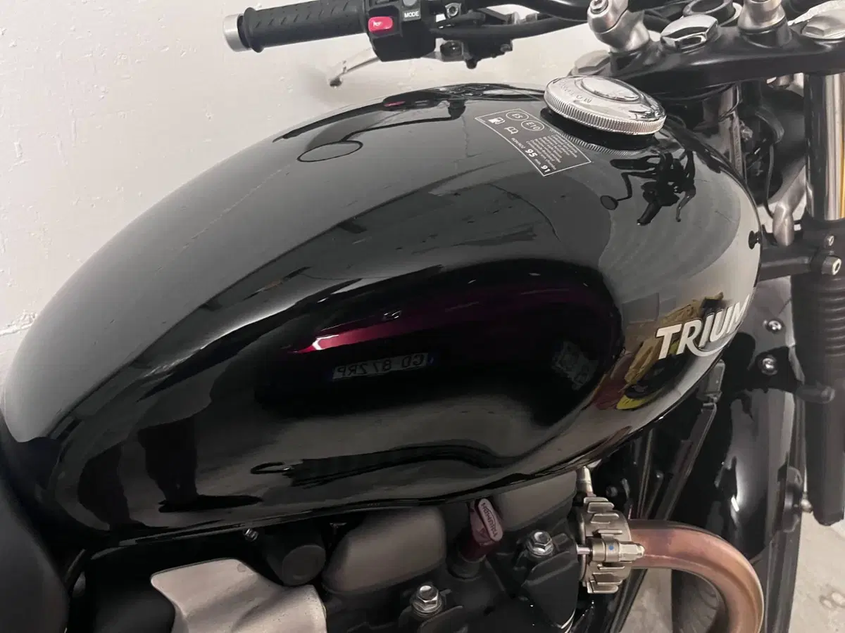 Triumph Street Twin 900 (2019 - 20) (3)